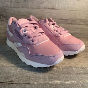 Reebok Womens Running Shoes CL Nylon Lilac / Pink